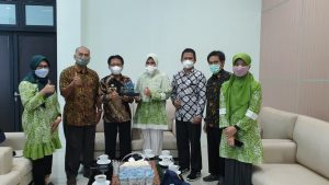 Tim Riset SMONAGENES, Prof. Fatchiyah kunjungi BBPadi Subang dalam rangka Monev lapang LPDP PRN PAJALE